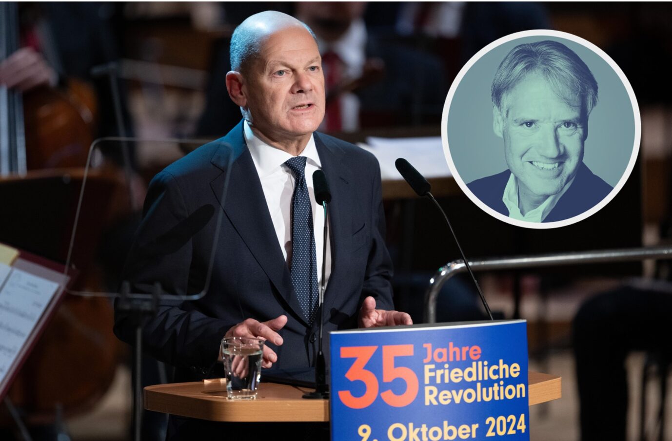 Bundeskanzler Olaf Scholz während seiner Rede beim Festakt im Leipziger Gewandhaus.