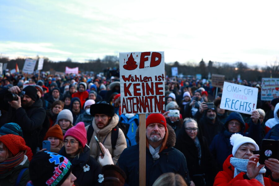 Die Artikel der Correctiv-Redaktion hatten im Frühjahr für wochenlange Demos „gegen Rechts“ gesorgt. Foto: picture alliance / Rainer Keuenhof | Rainer Keuenhof