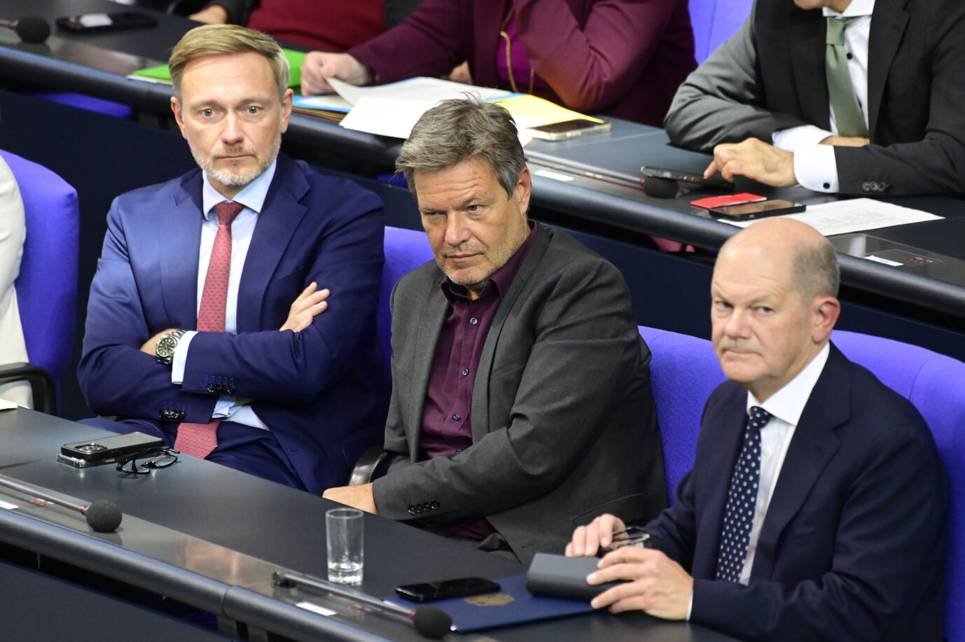 Finanzminister Christian Lindner (FDP) (l.), Wirtschaftsminister Robert Habeck (Grüne) (m.) und Bundeskanzler Olaf Scholz (SPD) (r.): Die Ampelkoalition kann und will nicht mehr.