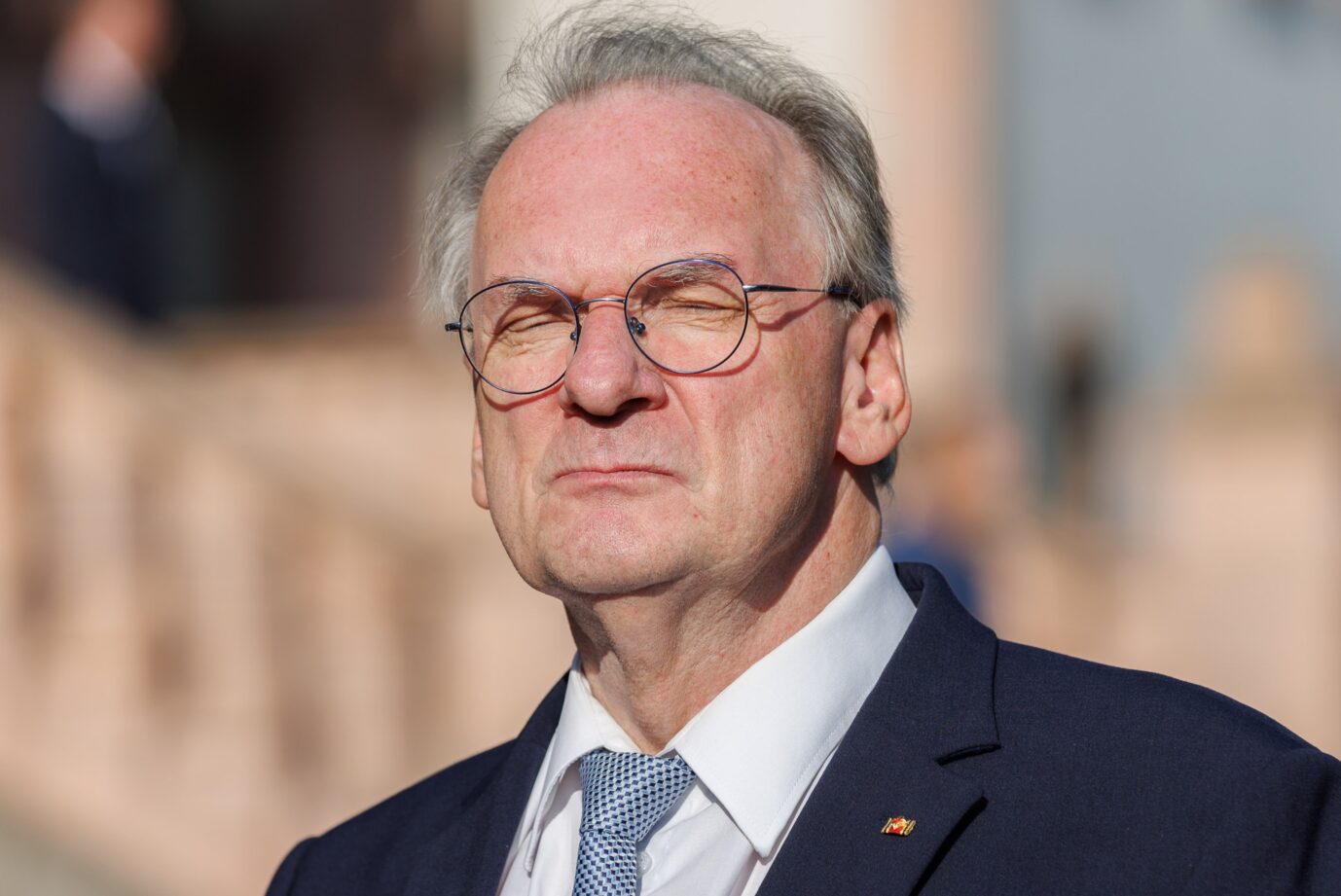 Sachsen-Anhalts Ministerpräsident Reiner Haseloff (CDU) muß sich laut Umfrage neue Koalitionspartner suchen.