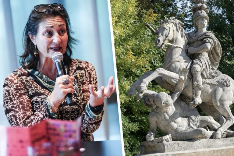 Links hebt die Wiener Kulturstadträtin Veronica Kaup-Hasler (SPÖ) die Hände und spricht mit angestrengtem Blick in ein Mikrofon, daneben streckt sich der polnische König Jan III. Sobieski auf einem Denkmal triumphierend in die Höhe