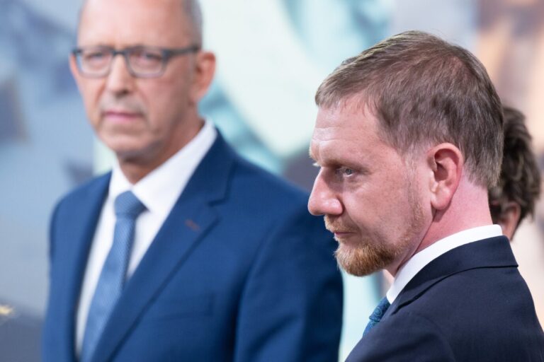 AfD-Landeschef Jörg Urban und Sachsens Ministerpräsident Michael Kretschmer (CDU).