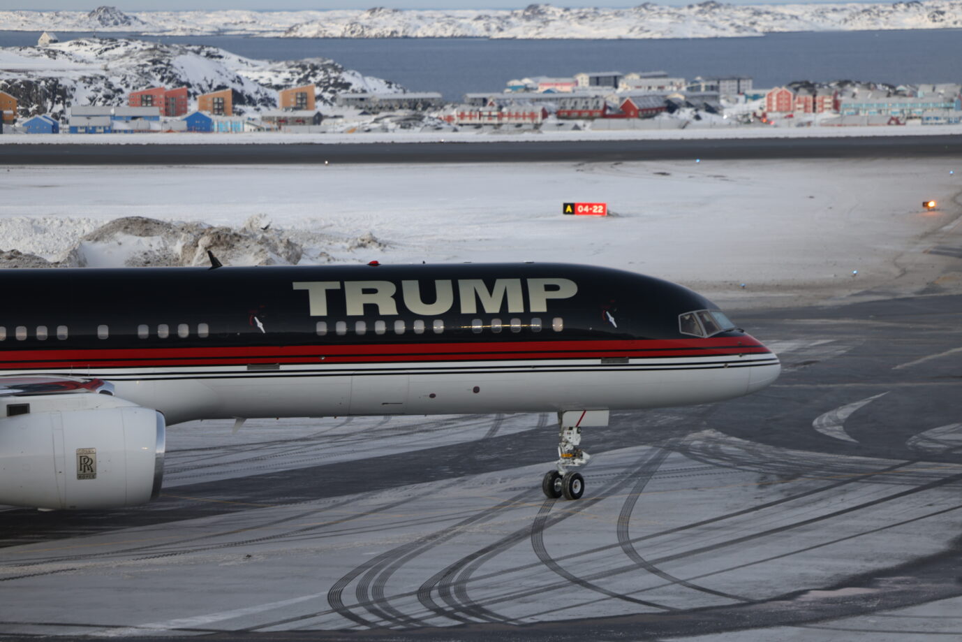 Donald Trump Jr. besucht Nuuk, Grönland, am Dienstag, 7. Januar 2025. Donald Trump Jr. ist zu einem privaten Besuch in Grönland. Donald Trump Jr. besucht Anfang 2025 Grönland: Die Amerikaner wollen ihr Reich vergrößern. Foto: picture alliance / Ritzau Scanpix | Emil Stach