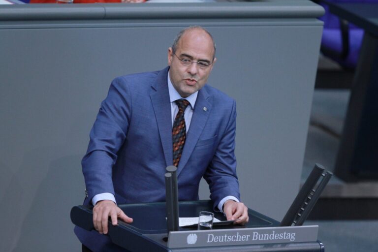 01.12.2023, Sitzungswoche im Deutschen Bundestag, 142. Sitzung: Peter Boehringer, AfD. Nun äußert er sich zu einem Sondervermögen.