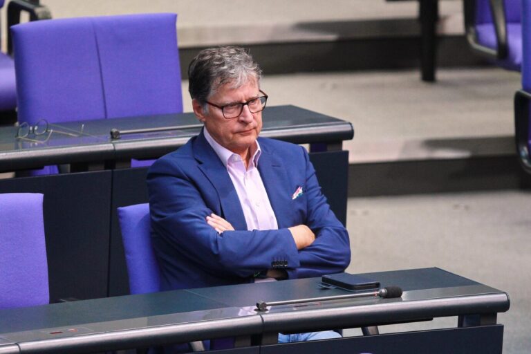 Sorgt mit einem Posting auf Facebook über das Auflockerun der Schuldenbremse für Wirbel: CDU-Politiker Jens Koeppen. FOTO: picture alliance / dts-Agentur