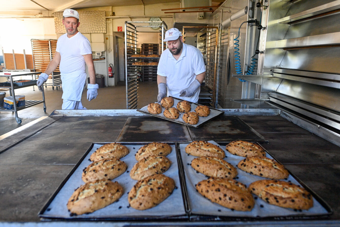 Das Bäckerhandwerk hat gleich mit mehreren Problemen wie Fachkräftemangel und hohen Energiekosten zu kämpfen (Symbolbild).