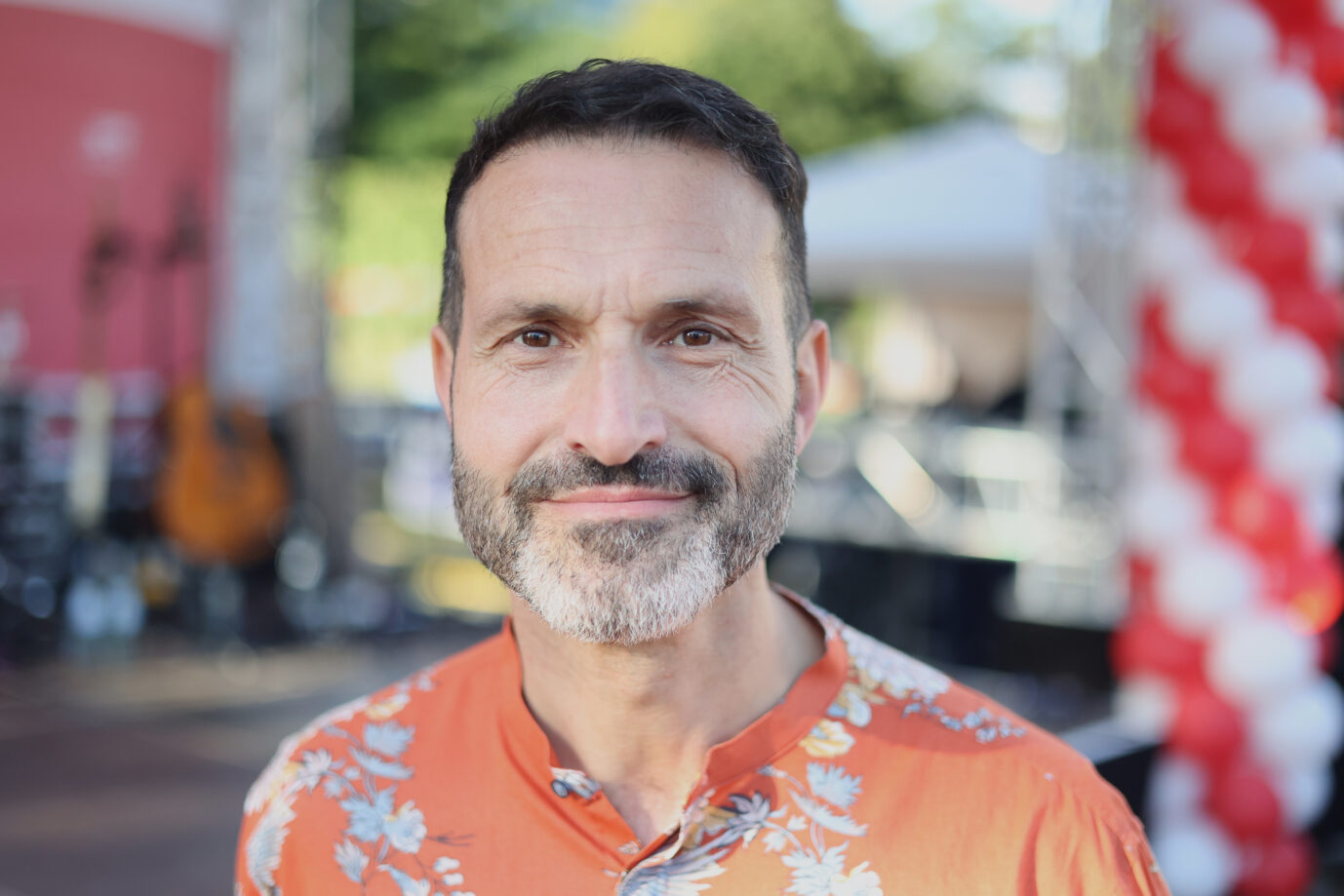 Sieht auch Zeigen Jehovas als Gefahr für Homosexuelle: Berlins Queer-Beauftragter Alfonso Partisano. Foto: picture alliance / Jörg Carstensen | Joerg Carstensen