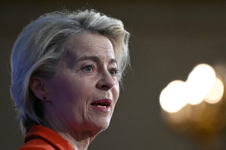 EU-Kommissionspräsidentin Ursula von der Leyen (CDU): Auch ein älteres Urteil zu Pfizer-Deals schuf ihr Probleme. (Themenbild)
