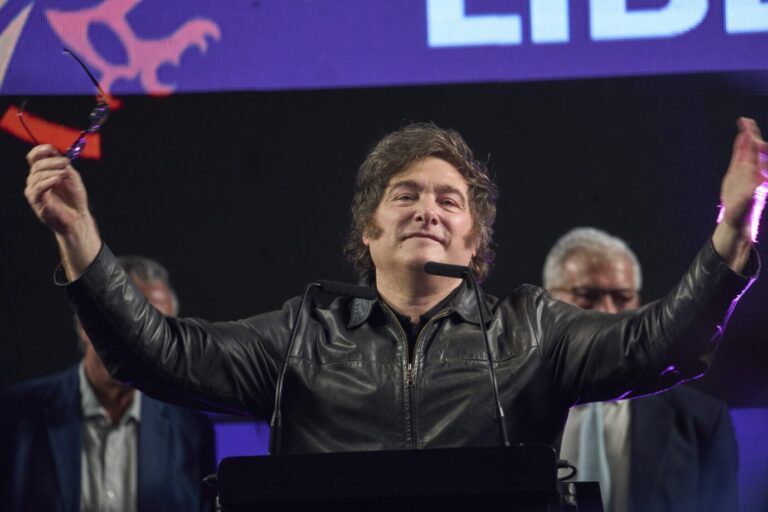 Argentiniens Präsident Javier Milei polarisiert mit seiner Wirtschaftspolitik.