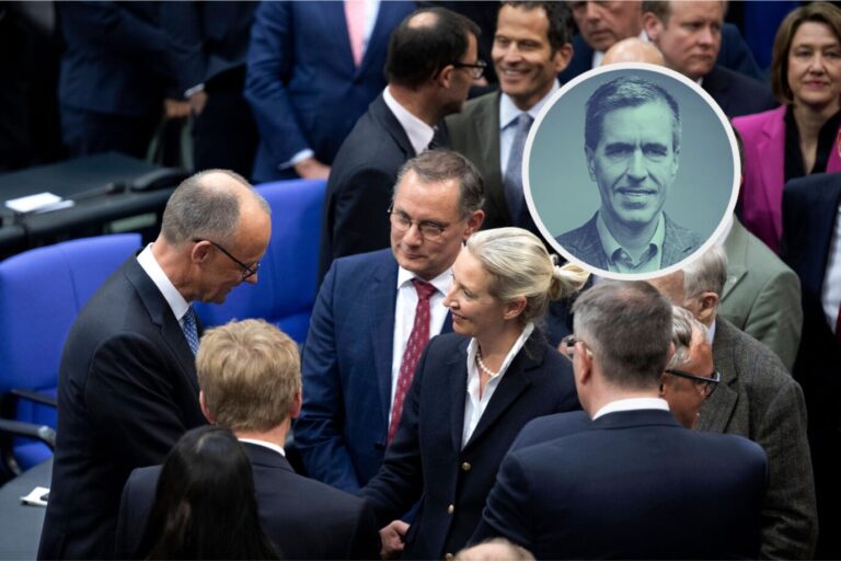 Friedrich Merz, neu gewählter Bundeskanzler, empfängt Glückwünsche nach seiner Wahl zum Kanzler von der Fraktion der AfD mit Bernd Baumann, Tino Chrupalla, Alice Weidel der AfD und Alexander Gauland (Alternative für Deutschland) während der Sitzung des Deutschen Bundestages zur Wahl des neuen Bundeskanzlers und der neuen Regierung und deren Vereidigung im Deutschen Bundestag in Berlin, Deutschland. Nach dem historischen Scheitern von Merz im ersten Wahlgang zur Wahl zum Bundeskanzler wurde er im 2. Wahlgang zum Bundeskanzler gewählt. Die Spitze der AfD gratuliert Merz zur Kanzlerwahl: Hart in der Sache, freundlich im Ton ist das Gebot der Stunde. Foto: IMAGO / IPON