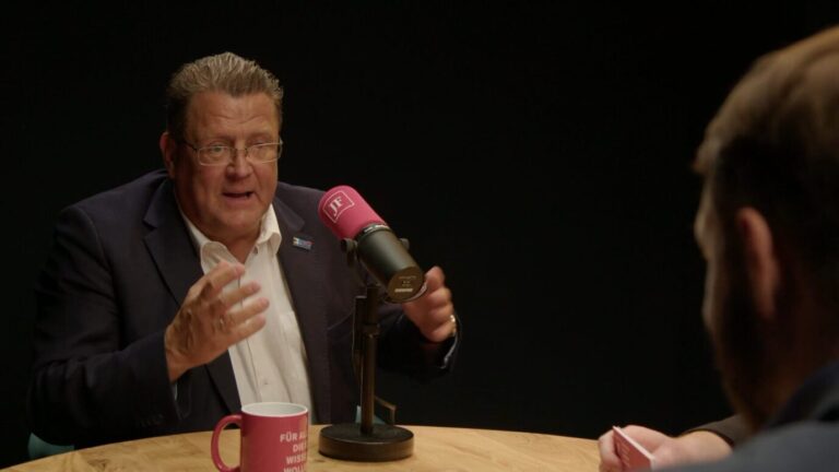 Stephan Brandner gibt JF-TV ein Interview