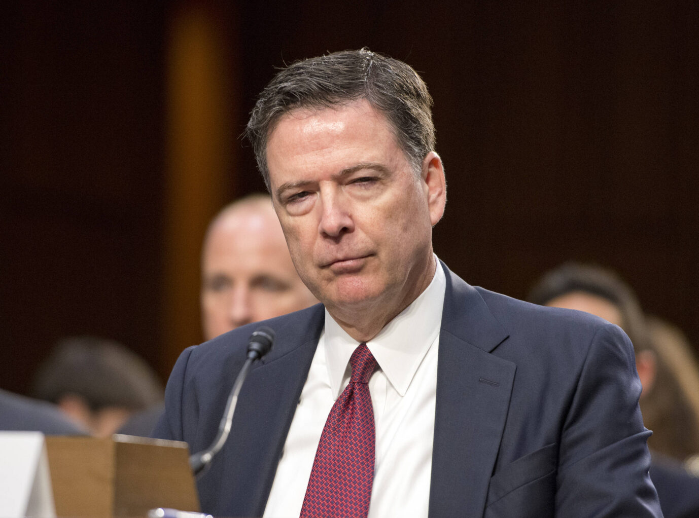 Der ehemalige FBI-Direktor James Comey bei einer Anhörung.