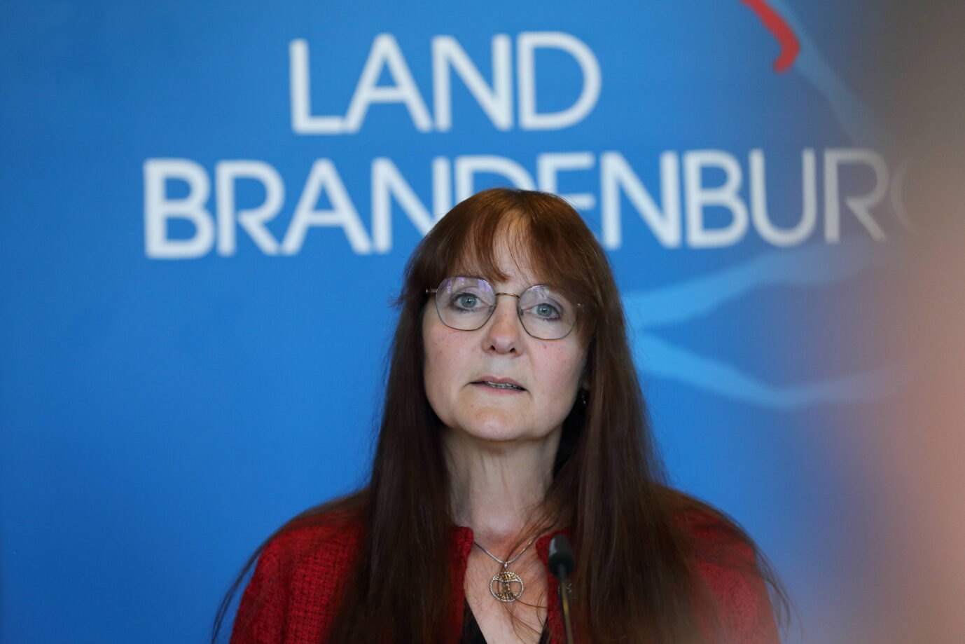 Erklärt ihren Rücktritt als Innenministerin Brandenburgs: Katrin Lange (SPD). Foto: IMAGO / Martin Müller