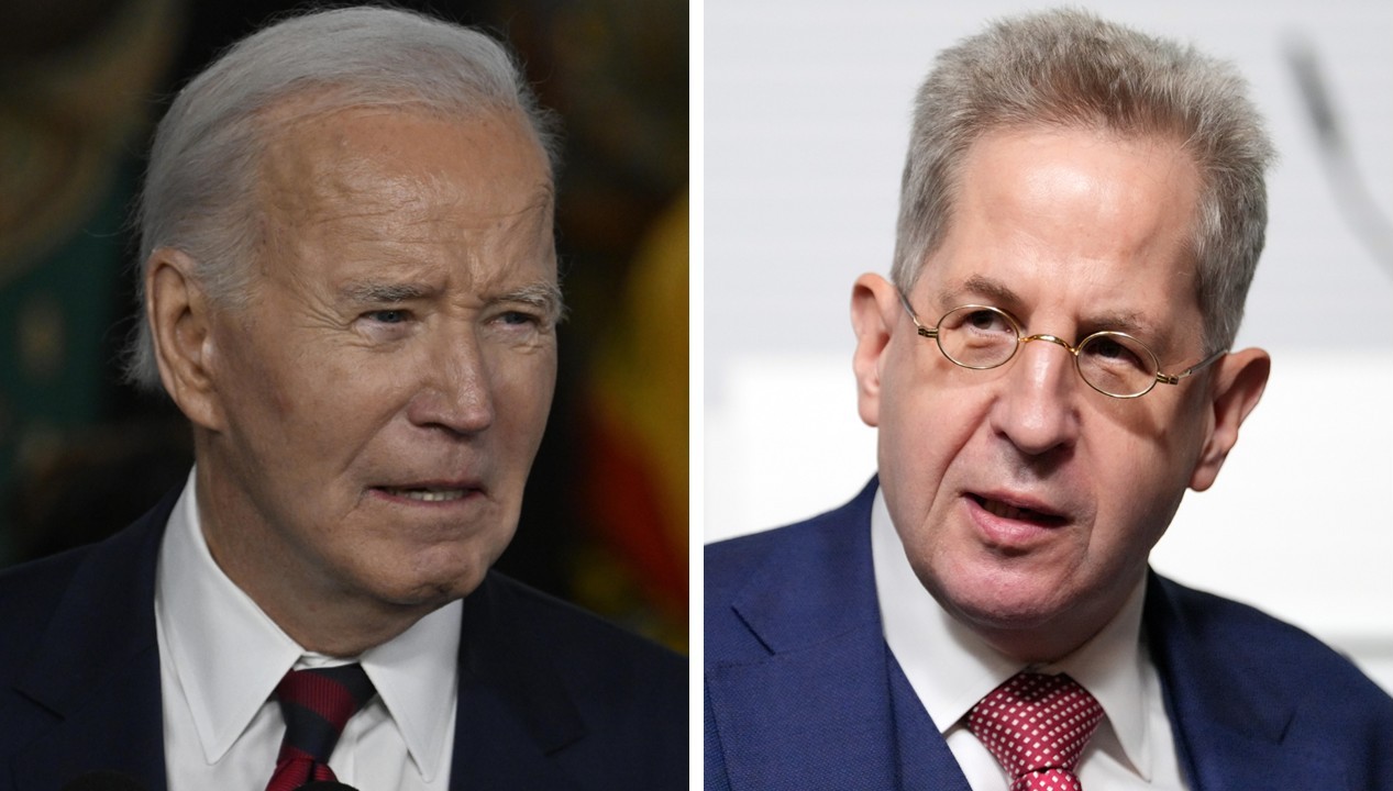 Hans-Georg Maaßens Gedanken zu den Folgen der Demenz des damaligen US-Präsidenten Joe Biden (links) sind laut Verfassungsschutz „antisemitisch“.