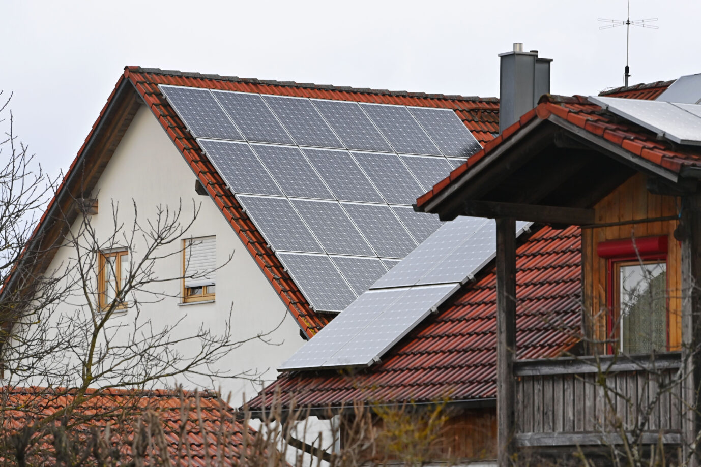 Die Produktion von Solarenergie könnte für Eigenheimbesitzer richtig teuer werden.