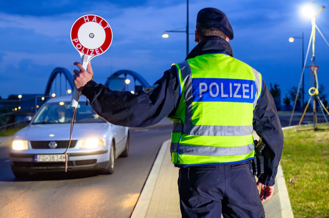 Kontrolle kurz hinter der Grenze bei Frankfurt (Oder): Hier wurden die drei Somalier dreimal zurückgewiesen.
