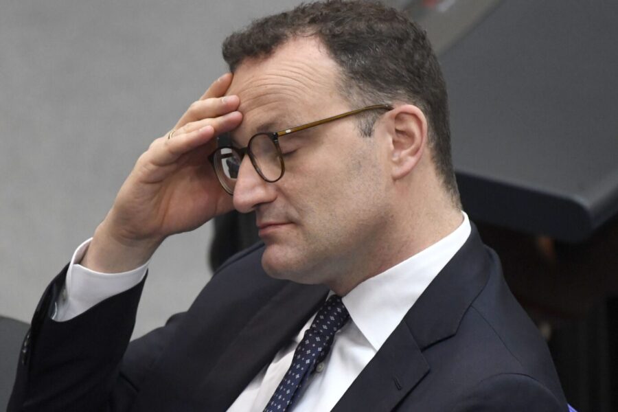 Wie lange kann Unions-Fraktionschef Jens Spahn die Enthüllungen noch durchhalten?