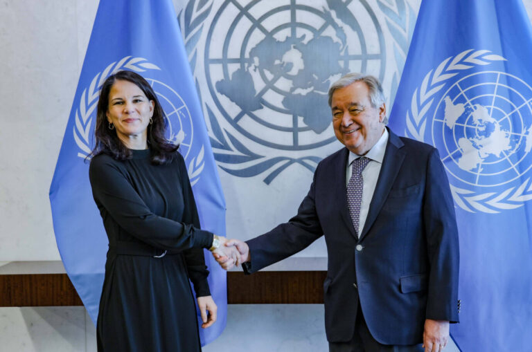 Annlena Baerbock und UNO-General Antonio Guterres. Foto: IMAGO / ZUMA Press Wire