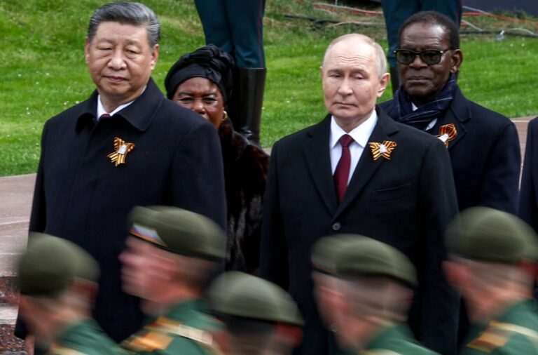Gefahr für die Nato? Die Präsidenten Chinas und Rußlands, Xi Jinping und Wladimir Putin, bei einer Militärparade am 9. Mai in Moskau.