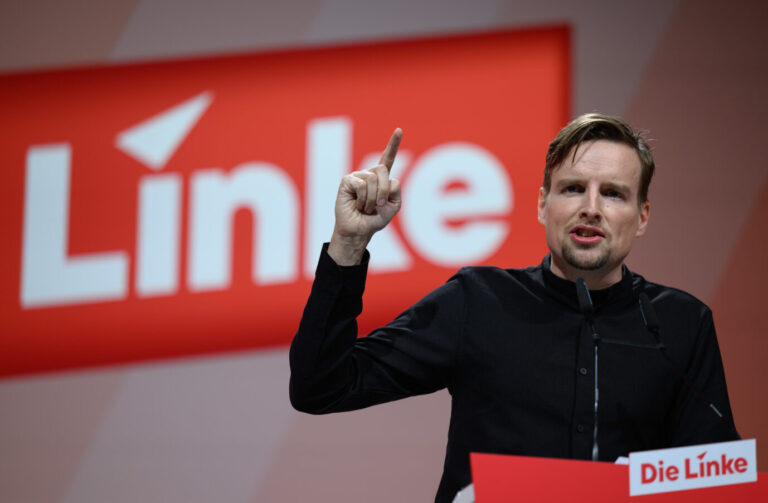 Janis Ehling, Bundesgeschäftsführer der Linken, fordert eine rot-rot-grüne Bundesregierung.