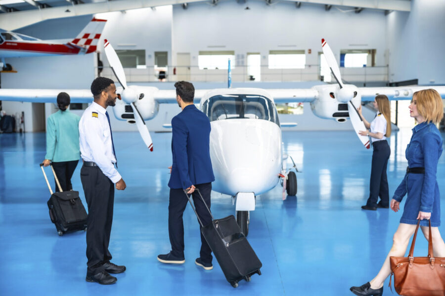 Zur Not auch mit dem Privatjet: Millionäre in Deutschland wandern aus (Symbolbild).