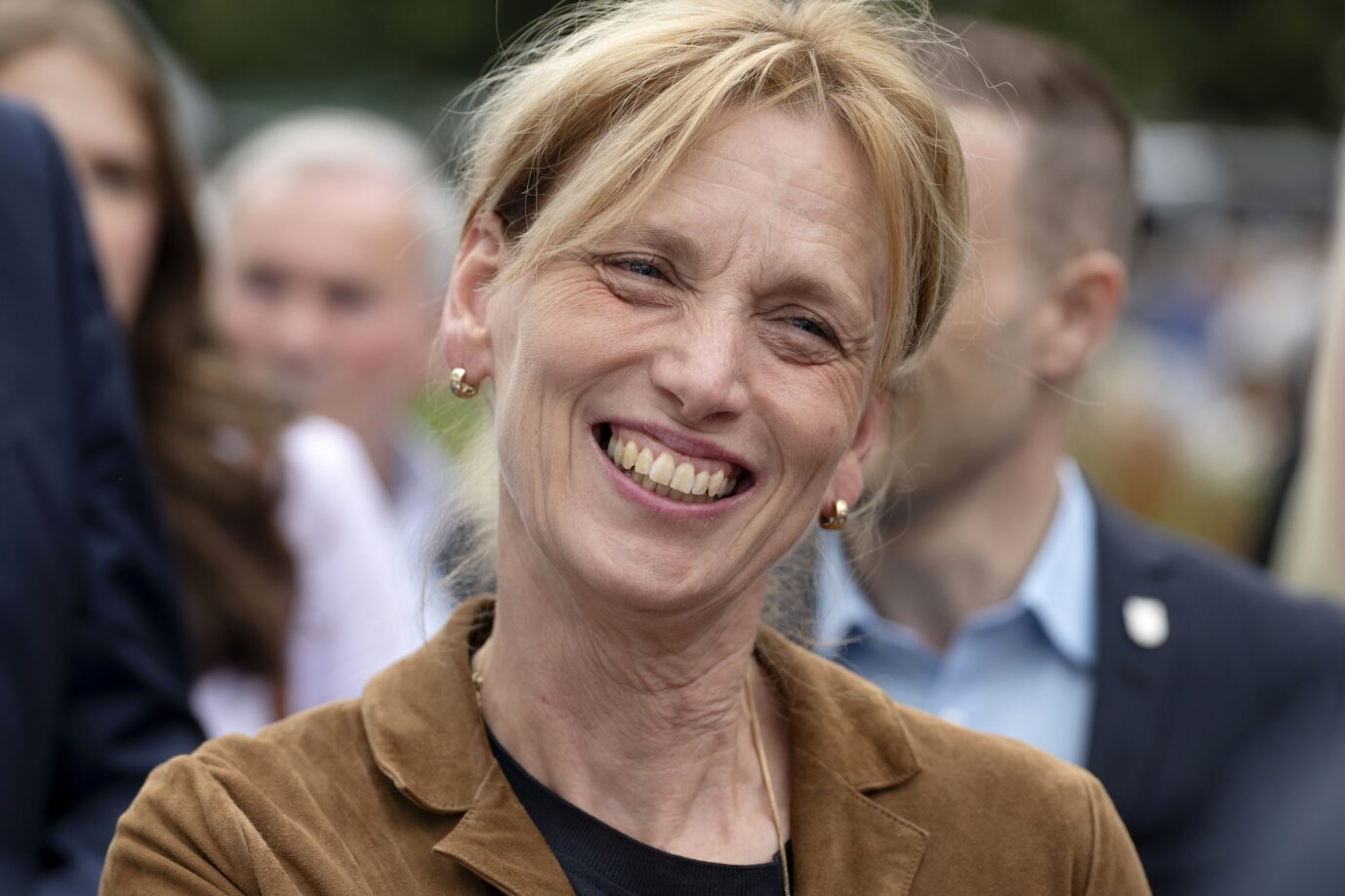 Bundesbildungsministerin Karin Prien (CDU) verantwortet das millionenschwere Förderprogramm „Demokratie leben!“