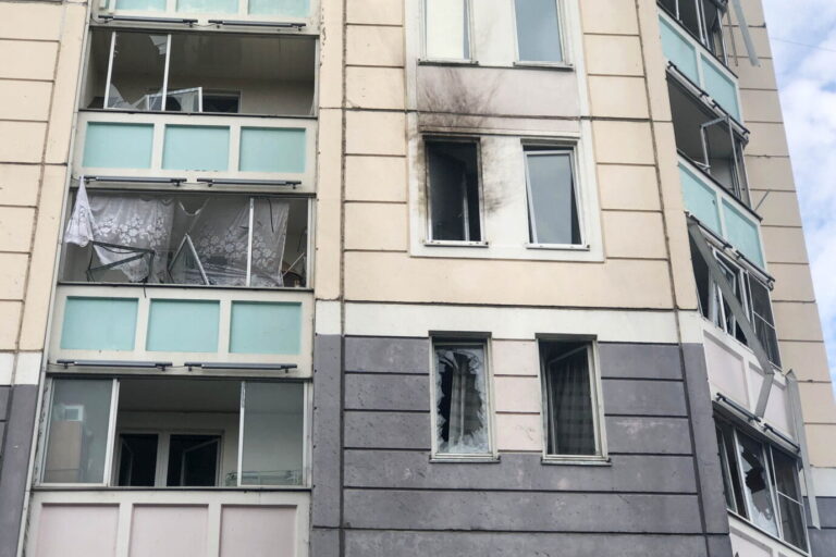 Nach dem Drohnenangriff der Ukraine auf Moskau sind die Schäden im Stadtgebiet sichtbar.