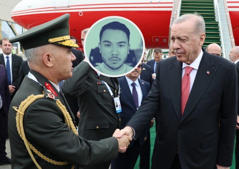 Der türkische Präsident Recep Erdogan (r.) besucht Baku: neue Allianzen gegen Moskau?