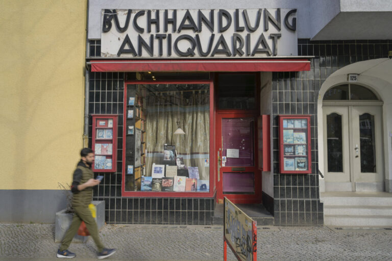 Ein Antiquariat in Berlin-Schöneberg: Seit 17. Jahrhundert ein fester Bestandteil deutscher Straßenbilder. (Themenbild)