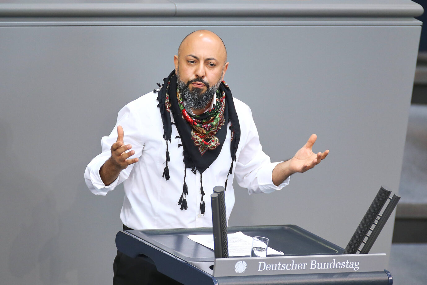 News Bilder des Tages Berlin, Deutschland, 22.05.2025: Deutscher Bundestag: 7. Bundestagssitzung: Ferat Kocak, Linke *** Berlin, Germany, 22 05 2025 German Bundestag 7 Bundestag session Ferat Koçak, Left Party Copyright: xdtsxNachrichtenagenturx dts_68479