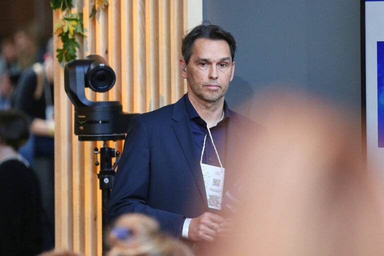 Sorgt mit seinen Ausführungen über einen „Tagesschau“-Beitrag für Verwunderung: ARD-Chefredakteur Marcus Bornheim.