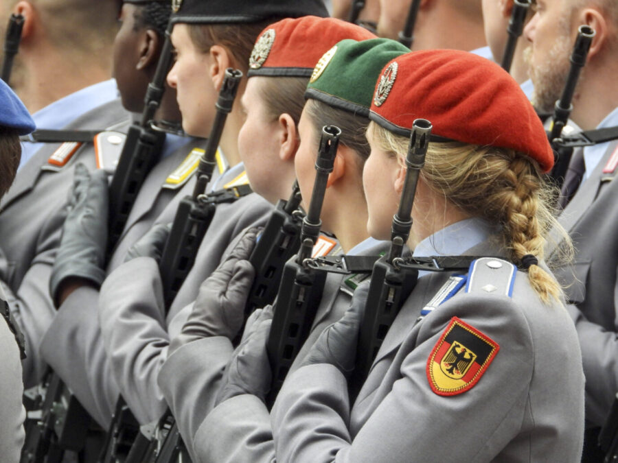 Die Bundeswehr steht vor großen Herausforderungen - und strukturellen Problemen. Foto: IMAGO / BREUEL-BILD