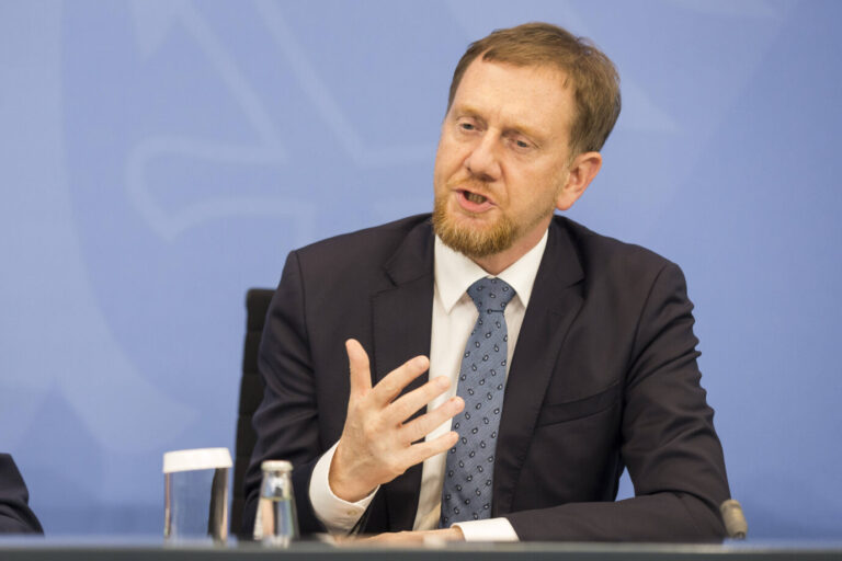 Michael Kretschmer (CDU). Der sächsische Ministerpräsident kritisiert die überbordende Bürokratie in Deutschland.