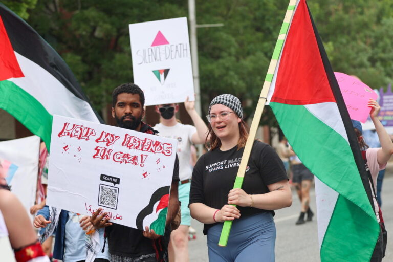 Im Antisemitismus vereint: Bei den Protesten gegen den Gaza-Krieg vermischen sich Palästinenser und westliche Linke, die nicht selten von Haß auf Israel getrieben sind (Symbolbild).