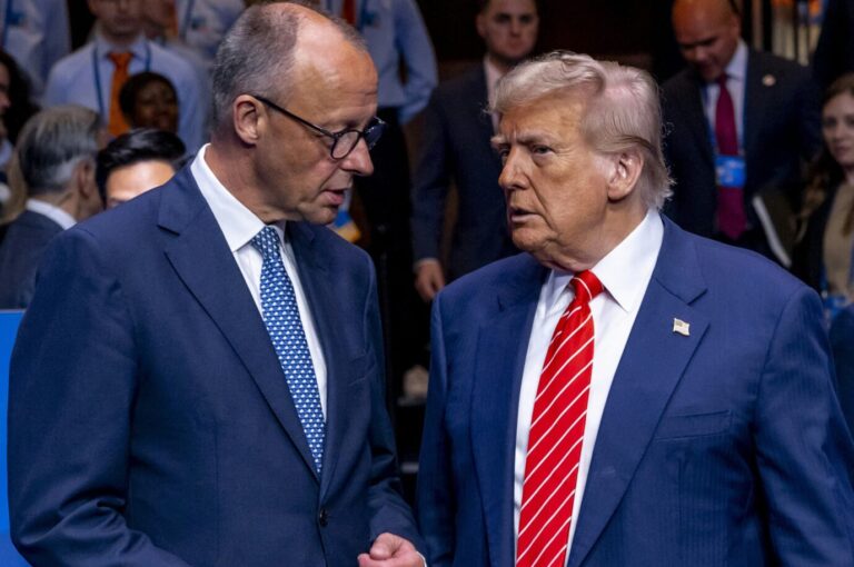 Kritik an Menschenrechtslage in Deutschland: US-Präsident Donald Trump mit Bundeskanzler Friedrich Merz beim Nato-Gipfel in Den Haag im Juni.