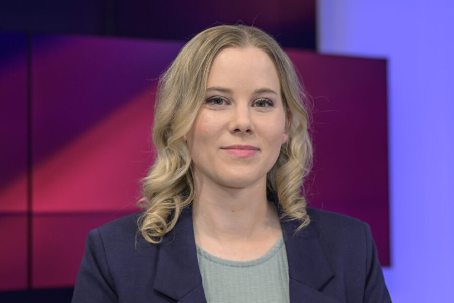 Das Bild zeigt Julia Ruhs. Der von Zwangsgebühren finanzierte NDR hat eine Kampagne gegen sie gefahren.