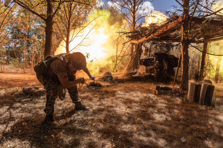Ein Ukraine-Soldat im Kampf: Krieg, Kampf und Sterben stehen in unterschiedlicher Intensität im Zentrum aller Romane Szczepan Twardochs