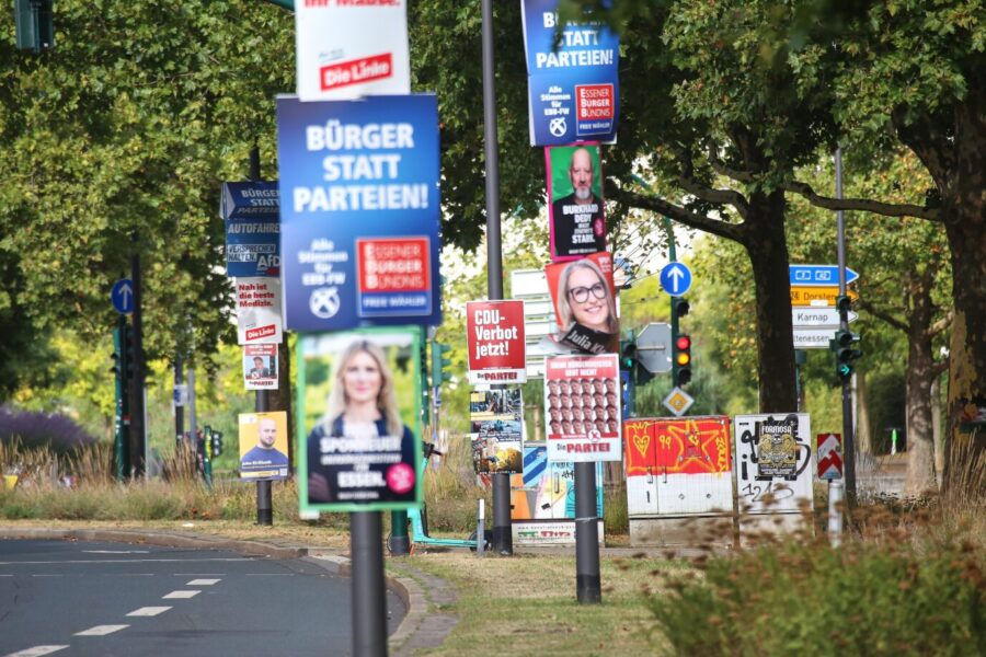 Wahlplakate in Essen: Wie geht die Kommunalwahl in NRW endgültig aus? Parteien: Grüne, AfD, Linkspartei, Die PARTEI, Essener Bürgerbündnis