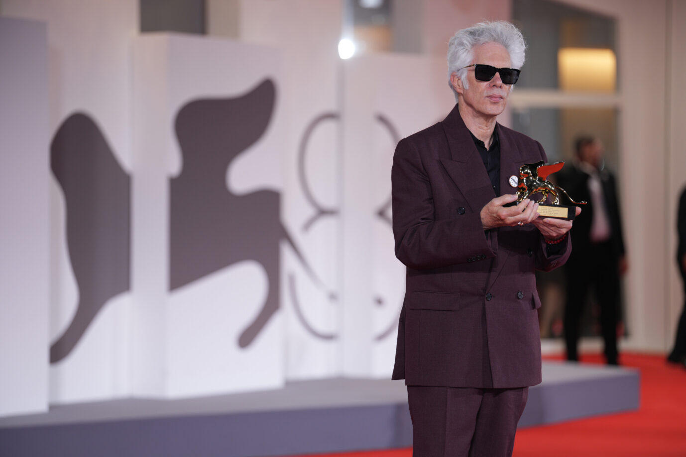 Jim Jarmusch ist der sprachlose Sieger der Internationalen Filmfestspiele in Venedig.