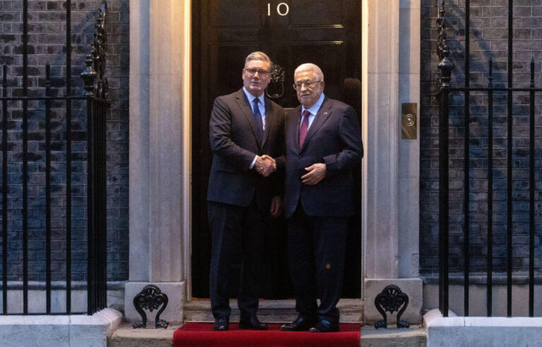 Großbritanniens Premier Keir Starmer mit dem Präsidenten „Palästinas“, Mahmud Abbas wollen "Palästina" als Staat auf die Landkarte hieven.