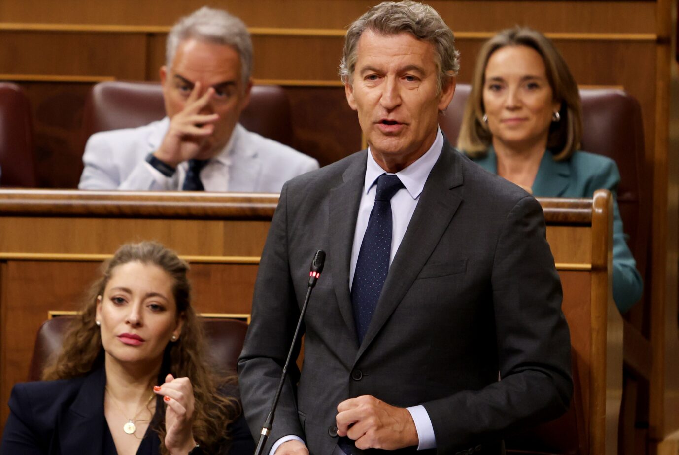 Oppositionsführer und PP-Chef, Alberto Feijóo, fordert die Migrationswende für Spanien.