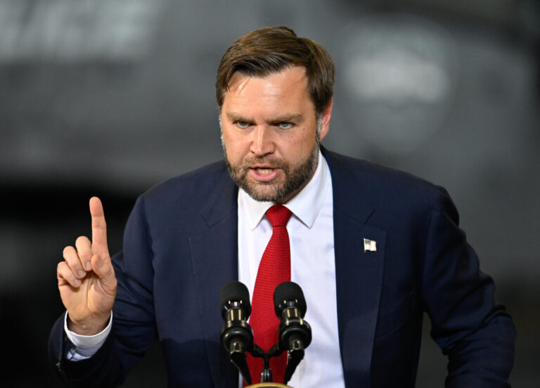 Stellt der Ukraine Tomahawks in Aussicht: US-Vizepräsident JD Vance. Foto: picture alliance / Anadolu | Peter Zay
