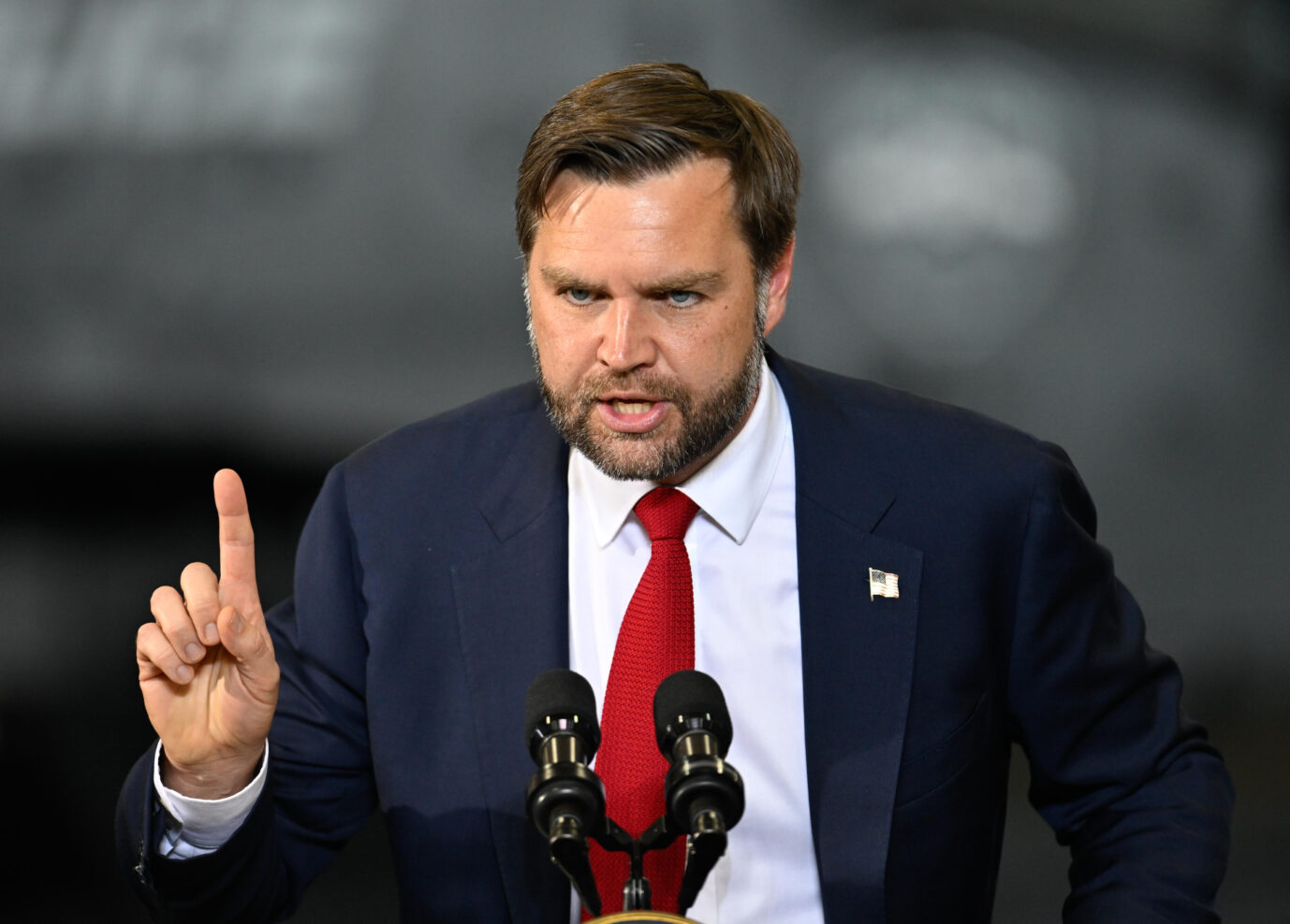 Stellt der Ukraine Tomahawks in Aussicht: US-Vizepräsident JD Vance. Foto: picture alliance / Anadolu | Peter Zay