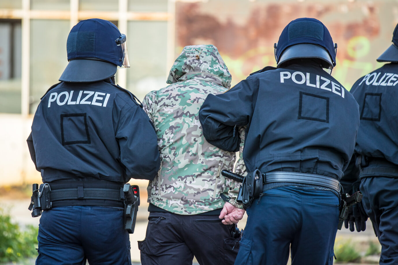 Mehr als 8.000 offene Haftbefehle warten in Österreich auf ihre Vollstreckung. Die meisten ergingen gegen Rumänen. Foto: BMI/Gerd Pachauer