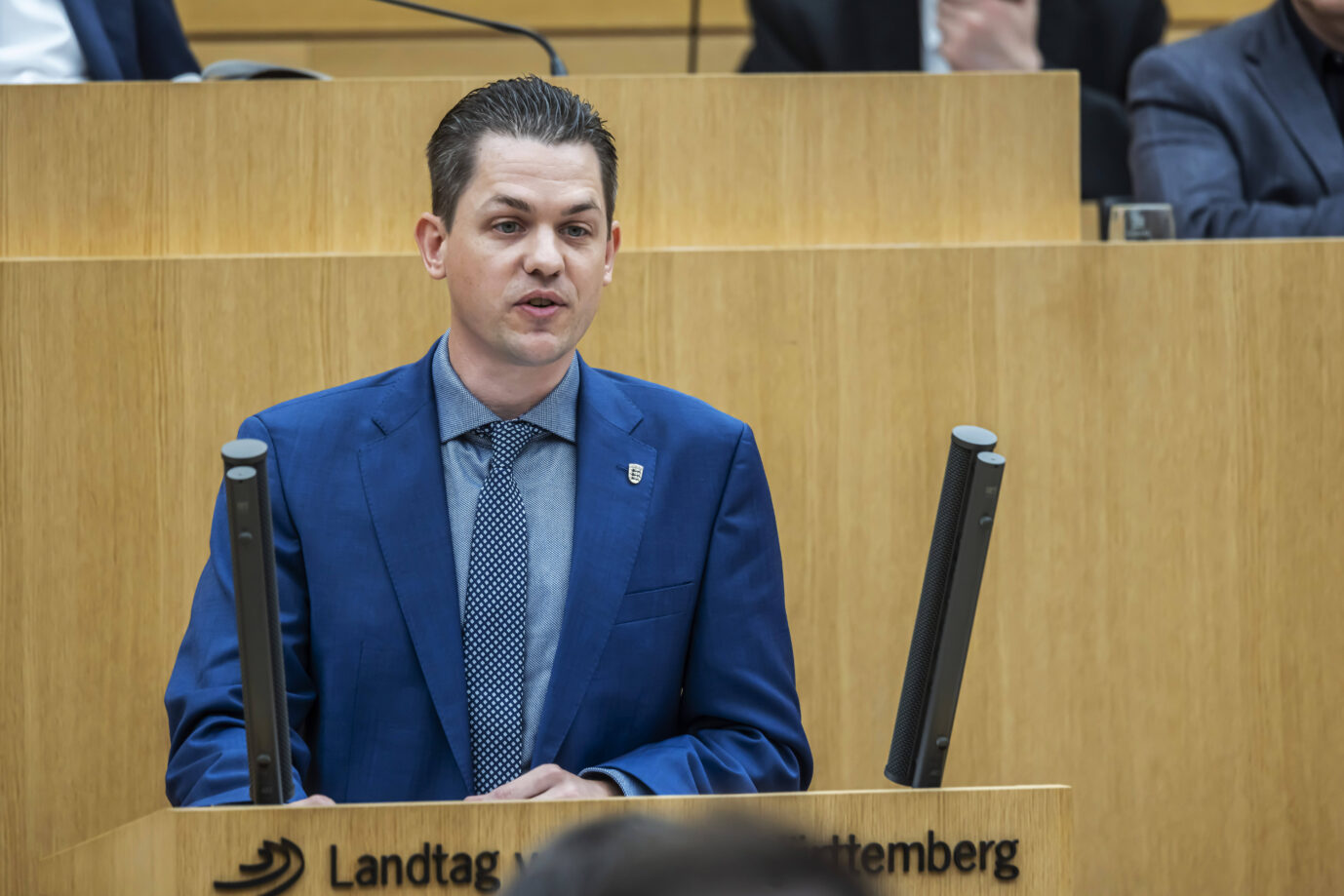 Burundi. Deckte den Irrsinn mit seiner Anfrage auf: AfD-Abgeordneter Dennis Klecker. Foto: IMAGO / Arnulf Hettrich