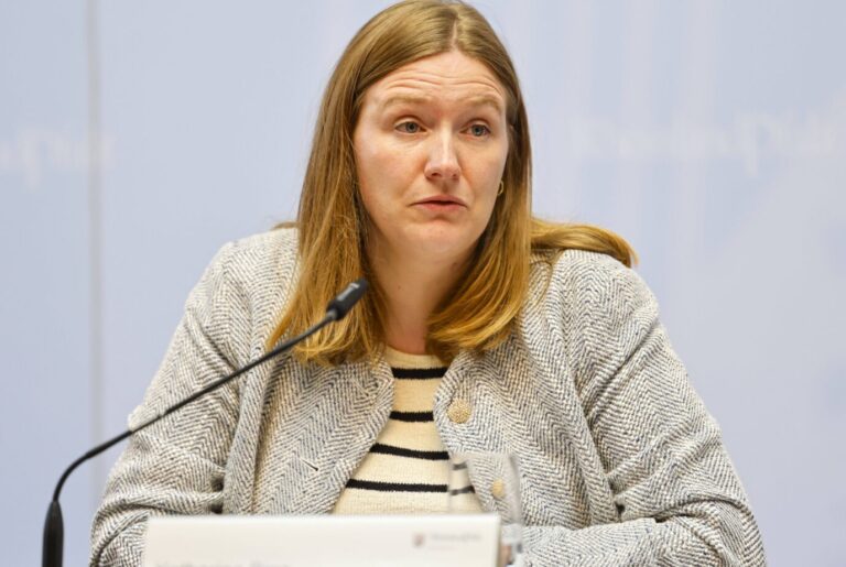 Integrationsministerin Katharina Binz (Grüne) stoppte die Abschiebung zum Ärger des Landkreises.