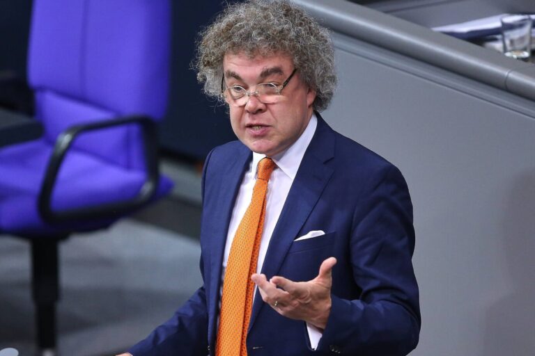 Der AfD-Abgeordnete Matthias Moosdorf bei einer Rede im Bundestag.