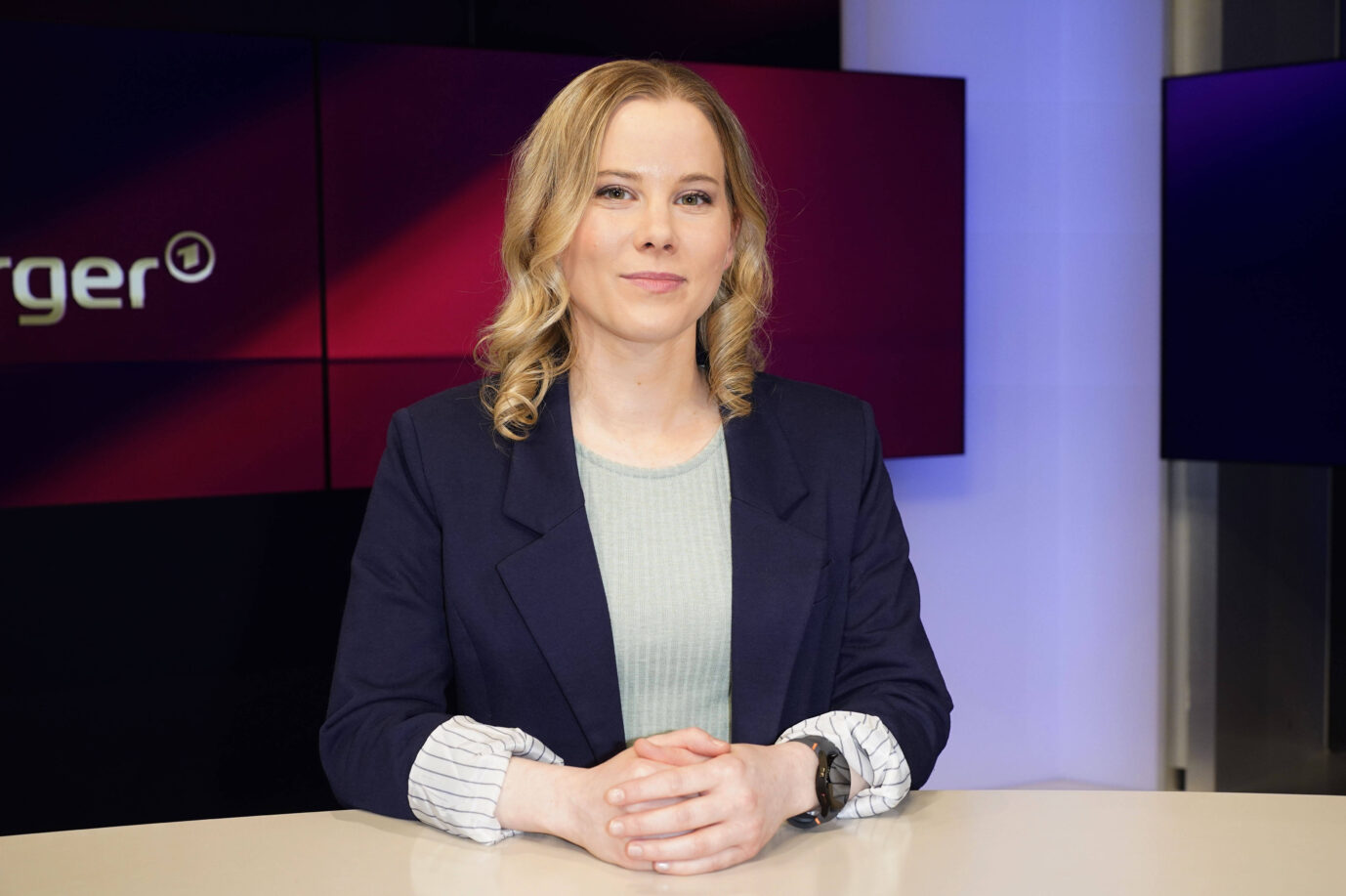 Die linken Mitarbeiter des NDR hatten Julia Ruhs "von Anfang an auf dem Kieker", schildert ein NDR-Rundfunkrat der Jungen Freiheit. Die junge Journalisten darf die Sendung "Klar" nun nicht mehr moderieren.