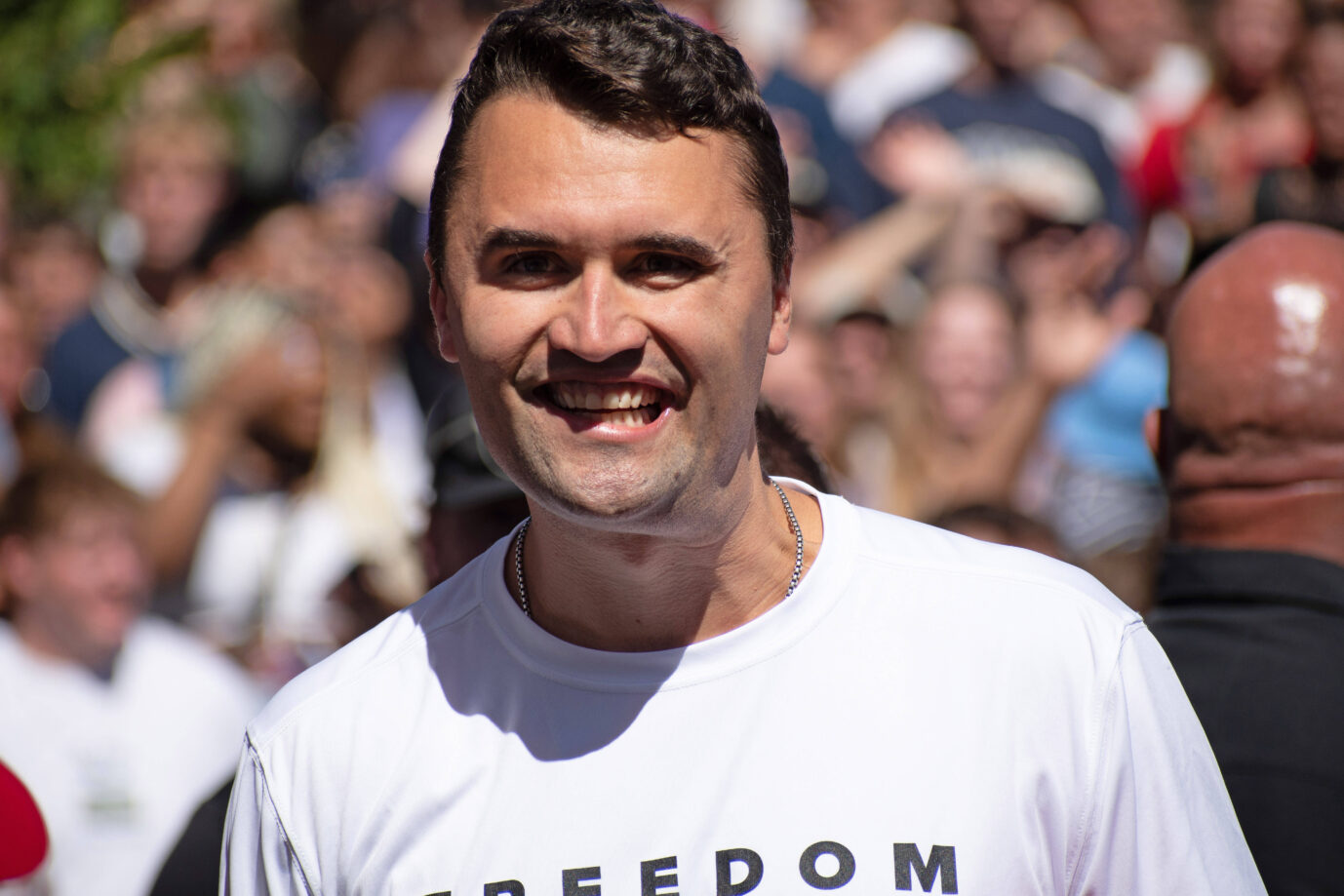 Anschlag. Wurde bei einer Veranstaltung im US-Bundesstaat Utah vor den Augen seiner Frau und Kinder erschossen: Charlie Kirk. Foto: IMAGO / ZUMA Press Wire