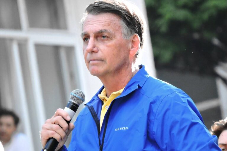 Einer der letzten öffentlichen Auftritte vor seiner Inhaftierung Anfang August: Brasiliens Ex-Präsident Jair Bolsonaro.